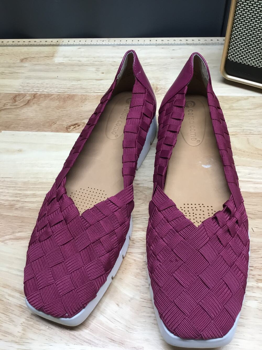 Corso Como Illana Woven Elastic Wedge Slip-Ons Women's 8.5M Burgundy Comfort